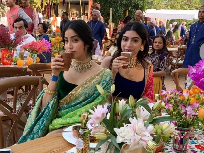 Awww! Janhvi Kapoor's birthday wishes for her "lifeline" is adorable! | Awww! Janhvi Kapoor's birthday wishes for her "lifeline" is adorable!