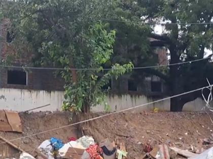 Delhi Rains: Eight Feared Trapped After Building Collapses in Jaitpur Area Amid Rainfall (Watch Video) | Delhi Rains: Eight Feared Trapped After Building Collapses in Jaitpur Area Amid Rainfall (Watch Video) Delhi Rains: Eight Feared Trapped After Building Collapses in Jaitpur Area Amid Rainfall (Watch Video) | Delhi Rains: Eight Feared Trapped After Building Collapses in Jaitpur Area Amid Rainfall (Watch Video)