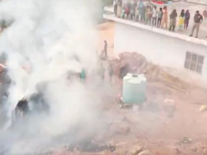 Jammu and Kashmir: Fire Breaks Out at Udhampur Stubble Stack, No casualties Reported (Watch Video) | Jammu and Kashmir: Fire Breaks Out at Udhampur Stubble Stack, No casualties Reported (Watch Video) Jammu and Kashmir: Fire Breaks Out at Udhampur Stubble Stack, No casualties Reported (Watch Video) | Jammu and Kashmir: Fire Breaks Out at Udhampur Stubble Stack, No casualties Reported (Watch Video)