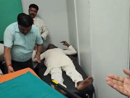 Bihar: JDU MP Ajay Kumar Faints During CM Nitish Kumar’s Event at Badminton Court in Bhagalpur | Bihar: JDU MP Ajay Kumar Faints During CM Nitish Kumar’s Event at Badminton Court in Bhagalpur Bihar: JDU MP Ajay Kumar Faints During CM Nitish Kumar’s Event at Badminton Court in Bhagalpur | Bihar: JDU MP Ajay Kumar Faints During CM Nitish Kumar’s Event at Badminton Court in Bhagalpur