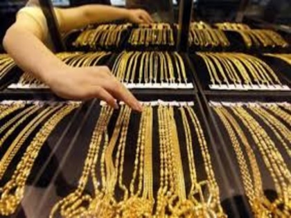 Shocking! Indore: 20 staff members of a jewellery shop test COVID-19 positive | Shocking! Indore: 20 staff members of a jewellery shop test COVID-19 positive