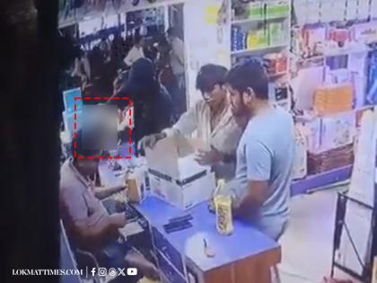 Jharkhand: Shopkeeper Shot Dead at Point-Blank Range in Broad Daylight in Sahibganj; Disturbing CCTV Footage Emerges | Jharkhand: Shopkeeper Shot Dead at Point-Blank Range in Broad Daylight in Sahibganj; Disturbing CCTV Footage Emerges Jharkhand: Shopkeeper Shot Dead at Point-Blank Range in Broad Daylight in Sahibganj; Disturbing CCTV Footage Emerges | Jharkhand: Shopkeeper Shot Dead at Point-Blank Range in Broad Daylight in Sahibganj; Disturbing CCTV Footage Emerges