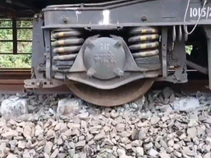 Jharkhand Train Accident: Two Coaches of Rampurhat-Jasidih Local Train Derail Near Dumka Railway Station | Jharkhand Train Accident: Two Coaches of Rampurhat-Jasidih Local Train Derail Near Dumka Railway Station