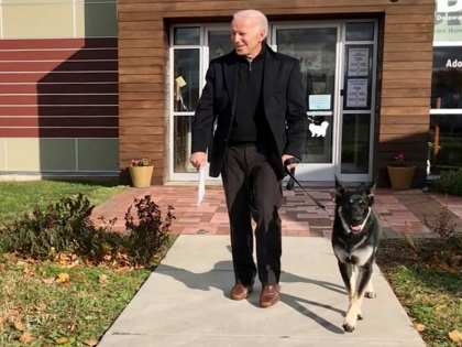 America's newly elected President Joe Biden fractures foot, while playing with his dogs | America's newly elected President Joe Biden fractures foot, while playing with his dogs