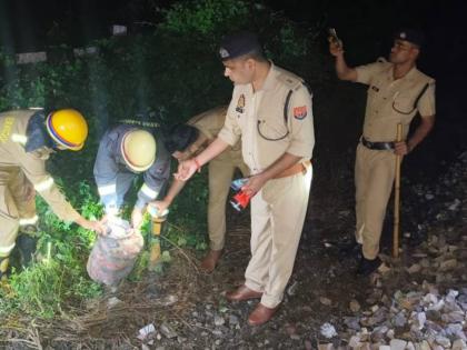 Major Train Accident Averted in UP: Attempt Made To Derail Kalindi Express by Placing LPG Cylinder on Tracks in Kanpur (Watch Videos)