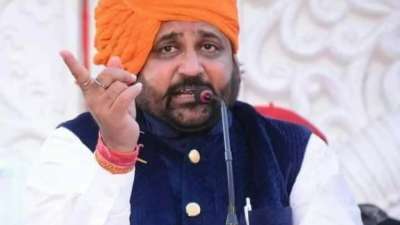 Karni Sena President Sukhdev Singh Gogamedi shot dead in Jaipur | Karni Sena President Sukhdev Singh Gogamedi shot dead in Jaipur