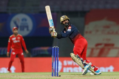 Will Dinesh Karthik replace out of form Ishan Kishan for T20 World Cup in Australia? | Will Dinesh Karthik replace out of form Ishan Kishan for T20 World Cup in Australia?