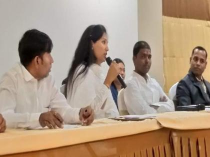 Karuna Dhananjay Munde announces new Shiv Shakti Party | Karuna Dhananjay Munde announces new Shiv Shakti Party Karuna Dhananjay Munde announces new Shiv Shakti Party | Karuna Dhananjay Munde announces new Shiv Shakti Party