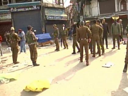 15 injured in grenade attack near Srinagar market | 15 injured in grenade attack near Srinagar market