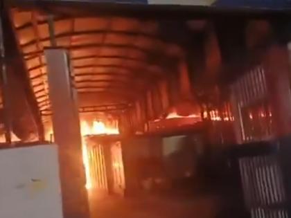 Delhi: Fire Breaks Out at Kashmiri Gate Metro Police Station; Watch Videos | Delhi: Fire Breaks Out at Kashmiri Gate Metro Police Station; Watch Videos Delhi: Fire Breaks Out at Kashmiri Gate Metro Police Station; Watch Videos | Delhi: Fire Breaks Out at Kashmiri Gate Metro Police Station; Watch Videos