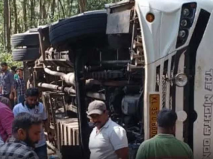 Munnar Bus Accident: 3 Students Killed, Several Injured After Tourist Bus Overturns in Kerala (Watch Video) | Munnar Bus Accident: 3 Students Killed, Several Injured After Tourist Bus Overturns in Kerala (Watch Video) Munnar Bus Accident: 3 Students Killed, Several Injured After Tourist Bus Overturns in Kerala (Watch Video) | Munnar Bus Accident: 3 Students Killed, Several Injured After Tourist Bus Overturns in Kerala (Watch Video)
