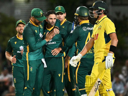AUS vs SA, 1st ODI: Keshav Maharaj Takes Five as South Africa Beat Australia by 98 Runs, Take 1–0 Lead in Series | AUS vs SA, 1st ODI: Keshav Maharaj Takes Five as South Africa Beat Australia by 98 Runs, Take 1–0 Lead in Series