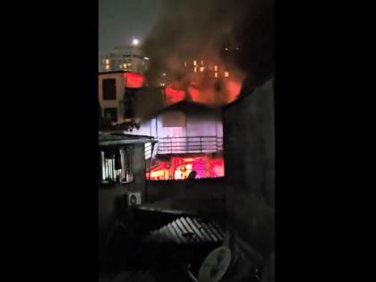 Mumbai: Massive Fire Breaks Out at Railway Carshed Near Khar Road Station (Watch Video)