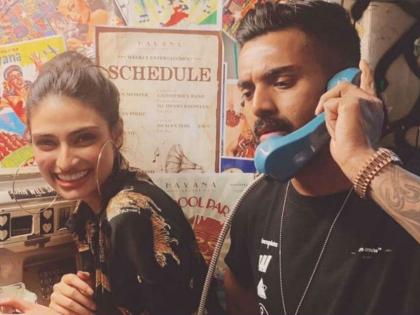 Athiya Shetty, KL Rahul to host grand reception in Mumbai for 3000 guests | Athiya Shetty, KL Rahul to host grand reception in Mumbai for 3000 guests