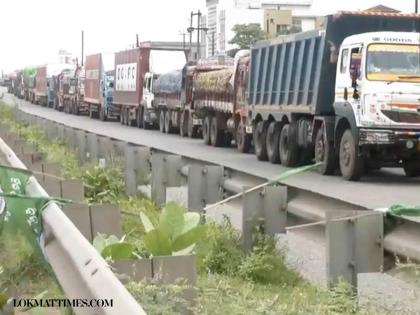 Kolkata-Chennai Highway Traffic Update: Trucks and Other Vehicles Stranded on National Highway as BJD Observes Balasore Bandh Today (Watch Video) | Kolkata-Chennai Highway Traffic Update: Trucks and Other Vehicles Stranded on National Highway as BJD Observes Balasore Bandh Today (Watch Video) Kolkata-Chennai Highway Traffic Update: Trucks and Other Vehicles Stranded on National Highway as BJD Observes Balasore Bandh Today (Watch Video) | Kolkata-Chennai Highway Traffic Update: Trucks and Other Vehicles Stranded on National Highway as BJD Observes Balasore Bandh Today (Watch Video)