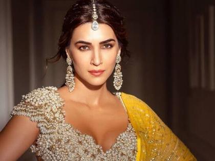 Best Dressed Bollywood Beauties at the 2024 Diwali Celebrations