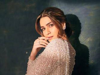 Deepika Padukone to Kiara Advani : 5 Bollywood Beauties Who Dazzled in White Sarees
