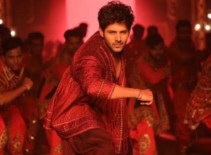 Bollywood's Garba Groove! How Rajkummar Rao, Sooraj Pancholi, and Other Leading Men Are Bringing Traditional Dance to the Big Screen