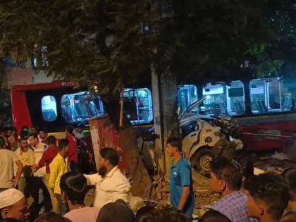 Mumbai BEST Bus Accident: 3 Dead, Several Injured as Speeding Bus Hits Several Vehicles on Kurla’s LBS Road; Video Surfaces