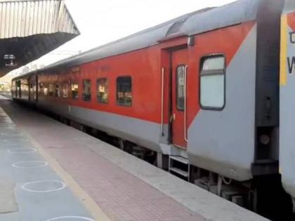 Mumbai: Central Railway Launches QR Code-Based Timetable System for Mail/Express Trains | Mumbai: Central Railway Launches QR Code-Based Timetable System for Mail/Express Trains