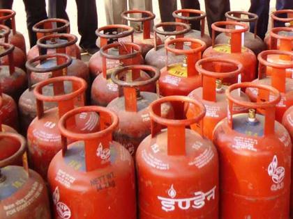 LPG Cylinder Price Cut From May 1: 19-Kg Commercial Gas Cylinder Becomes Cheaper by Rs 17, Check Rates in Mumbai, Kolkata | LPG Cylinder Price Cut From May 1: 19-Kg Commercial Gas Cylinder Becomes Cheaper by Rs 17, Check Rates in Mumbai, Kolkata LPG Cylinder Price Cut From May 1: 19-Kg Commercial Gas Cylinder Becomes Cheaper by Rs 17, Check Rates in Mumbai, Kolkata | LPG Cylinder Price Cut From May 1: 19-Kg Commercial Gas Cylinder Becomes Cheaper by Rs 17, Check Rates in Mumbai, Kolkata