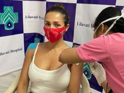 Malaika Arora gets first dose of COVID vaccine, shares her gratitude to health workers | Malaika Arora gets first dose of COVID vaccine, shares her gratitude to health workers