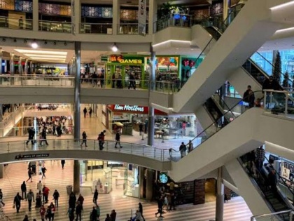 BMC: COVID-19 negative report must for visiting malls in Mumbai | BMC: COVID-19 negative report must for visiting malls in Mumbai