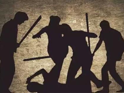 Thane Crime: Man Thrashed by Mob in Kalyan After Objecting to Drunk Man Urinating in Public | Thane Crime: Man Thrashed by Mob in Kalyan After Objecting to Drunk Man Urinating in Public