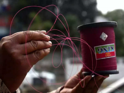 Pune: Nylon kite string injures fire brigade Jawan, gets 10 Stitches | Pune: Nylon kite string injures fire brigade Jawan, gets 10 Stitches