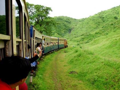 Indian Railway resumes service of Neral-Matheran toy train | Indian Railway resumes service of Neral-Matheran toy train