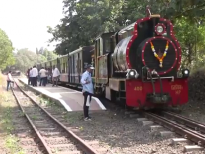 Matheran’s Iconic Mini Toy Train Resumes Service After Five-Month Monsoon Break (Watch Video) | Matheran’s Iconic Mini Toy Train Resumes Service After Five-Month Monsoon Break (Watch Video) Matheran’s Iconic Mini Toy Train Resumes Service After Five-Month Monsoon Break (Watch Video) | Matheran’s Iconic Mini Toy Train Resumes Service After Five-Month Monsoon Break (Watch Video)