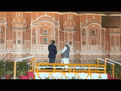 PM Modi and French President Emmanuel Macron Visit Hawa Mahal in Jaipur - Video | PM Modi and French President Emmanuel Macron Visit Hawa Mahal in Jaipur - Video