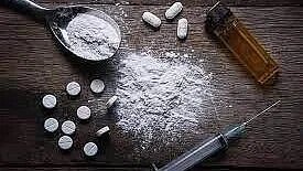 Mumbai: Police recovers drugs worth Rs 24 lakhs, 2 held | Mumbai: Police recovers drugs worth Rs 24 lakhs, 2 held Mumbai: Police recovers drugs worth Rs 24 lakhs, 2 held | Mumbai: Police recovers drugs worth Rs 24 lakhs, 2 held
