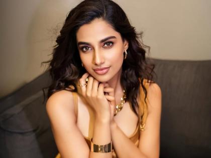 Meenaakshi Chaudhary Replaces Sreeleela in Major South Films: Reports | Meenaakshi Chaudhary Replaces Sreeleela in Major South Films: Reports Meenaakshi Chaudhary Replaces Sreeleela in Major South Films: Reports | Meenaakshi Chaudhary Replaces Sreeleela in Major South Films: Reports