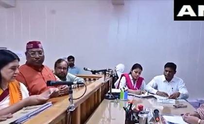 Lok Sabha Election 2024: BJP Candidate Maneka Gandhi Files Her Nomination from UP's Sultanpur | Lok Sabha Election 2024: BJP Candidate Maneka Gandhi Files Her Nomination from UP's Sultanpur Lok Sabha Election 2024: BJP Candidate Maneka Gandhi Files Her Nomination from UP's Sultanpur | Lok Sabha Election 2024: BJP Candidate Maneka Gandhi Files Her Nomination from UP's Sultanpur