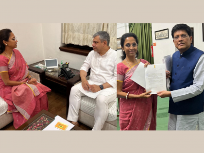 Supriya Sule meets Union Ministers to advocate constituency demands | Supriya Sule meets Union Ministers to advocate constituency demands