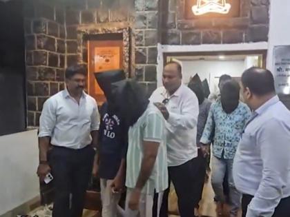 Mumbai Robbery Plot: Mira Bhayandar Vasai Virar Police Arrested 7 With Pistols, Ammo Near Sunshine Hotel in Mira Road | Mumbai Robbery Plot: Mira Bhayandar Vasai Virar Police Arrested 7 With Pistols, Ammo Near Sunshine Hotel in Mira Road