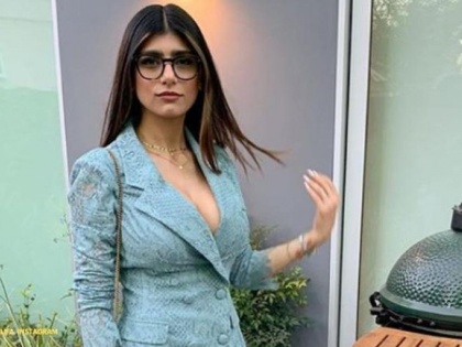 Former adult star Mia Khalifa lends her support to farmers' protest with a powerful tweet | Former adult star Mia Khalifa lends her support to farmers' protest with a powerful tweet