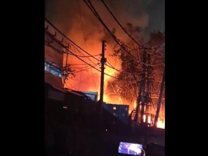 Delhi: Fire Breaks Out in Slums of Gud Mandi Area Under Model Town | Delhi: Fire Breaks Out in Slums of Gud Mandi Area Under Model Town Delhi: Fire Breaks Out in Slums of Gud Mandi Area Under Model Town | Delhi: Fire Breaks Out in Slums of Gud Mandi Area Under Model Town