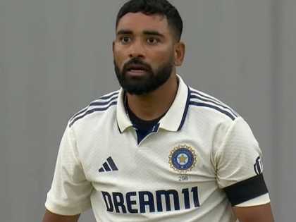 Mohammed Siraj Loses Cool as Zak Crawley Backs Away Before Delivery During IND vs ENG 1st Test (Watch Video) | Mohammed Siraj Loses Cool as Zak Crawley Backs Away Before Delivery During IND vs ENG 1st Test (Watch Video)