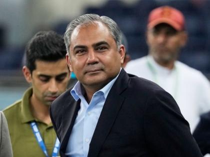"Poora India Trophy Ke Peeche…": Mohsin Naqvi Praised for Snatching Asia Cup 2025 Trophy from Indian Cricket Team (VIDEO) | "Poora India Trophy Ke Peeche…": Mohsin Naqvi Praised for Snatching Asia Cup 2025 Trophy from Indian Cricket Team (VIDEO)