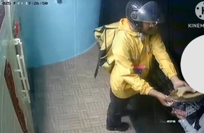 Mumbai Delivery Boy’s Alleged Misconduct With Woman Caught on Camera, Prompts Police Response | Mumbai Delivery Boy’s Alleged Misconduct With Woman Caught on Camera, Prompts Police Response