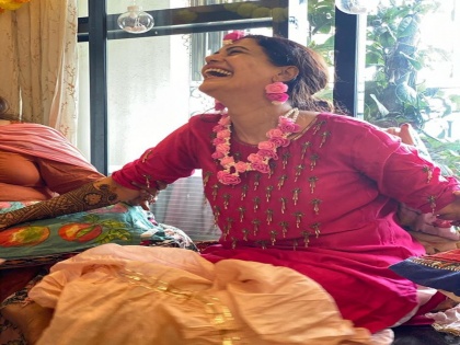 Jassi Jaisi Koi Nahi fame Mona Singh to tie knot, Mehendi pics go viral | Jassi Jaisi Koi Nahi fame Mona Singh to tie knot, Mehendi pics go viral