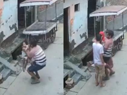 Uttar Pradesh: Monkey Attack Causes 2-Year-Old Girl to Fall From Roof in Hathras, Video Surfaces | Uttar Pradesh: Monkey Attack Causes 2-Year-Old Girl to Fall From Roof in Hathras, Video Surfaces
