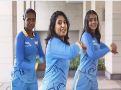 Gujarat Giants mentor Mithali Raj grooves to Manike Mage Hithe ahead of Women's Premier League | Gujarat Giants mentor Mithali Raj grooves to Manike Mage Hithe ahead of Women's Premier League