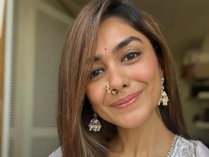 Mrunal Thakur to Sharvari: Bollywood Actresses Who Nailed Maharashtrian Nose Pins