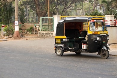 Minor girl raped by autorikshaw driver in Ulhasnagar | Minor girl raped by autorikshaw driver in Ulhasnagar Minor girl raped by autorikshaw driver in Ulhasnagar | Minor girl raped by autorikshaw driver in Ulhasnagar