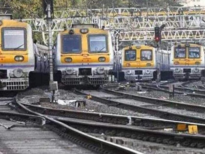 Mumbai: Western Railway to run 8 special local trains at midnight on September 28 | Mumbai: Western Railway to run 8 special local trains at midnight on September 28