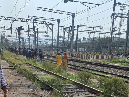 Mumbai Local Train Update: Trains Running Late on Central Line After Being Disrupted by Signal Failure in Thane; Services Restored | Mumbai Local Train Update: Trains Running Late on Central Line After Being Disrupted by Signal Failure in Thane; Services Restored