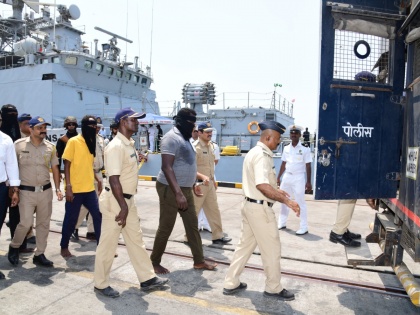 Indian Navy Brings 9 Pirates Caught Off Somalia to Mumbai During Anti-Piracy Operations, Arrested by Police | Indian Navy Brings 9 Pirates Caught Off Somalia to Mumbai During Anti-Piracy Operations, Arrested by Police